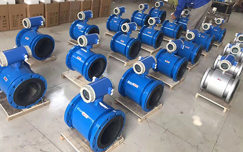 測水電磁流量計產品圖