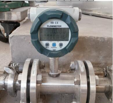 乙酸乙酯流量計(jì)現(xiàn)場(chǎng)安裝使用圖