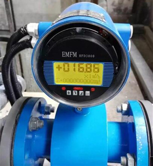 dn40污水流量計(jì)現(xiàn)場安裝使用圖